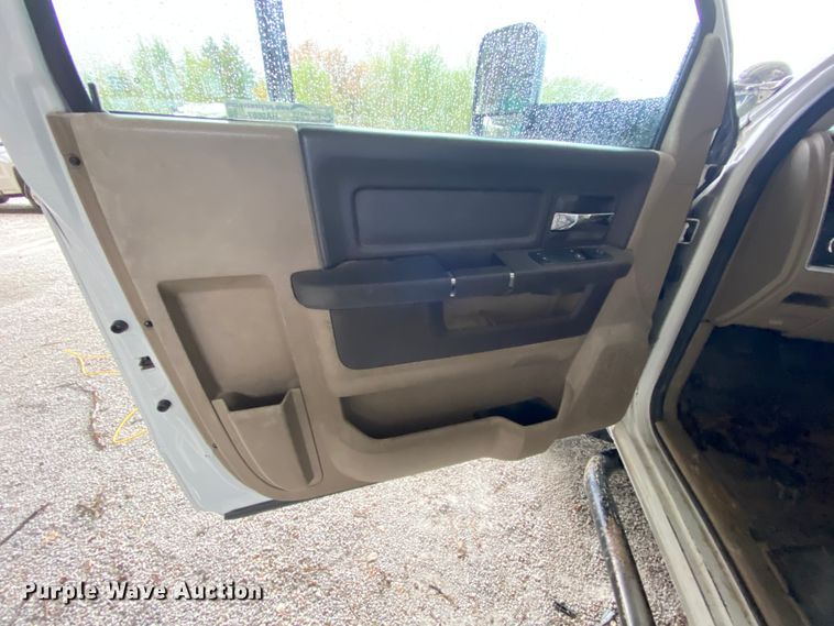 image for item HA9667 2011 Dodge Ram 5500  bucket truck