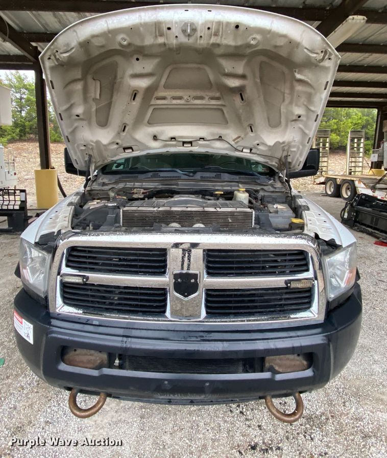 image for item HA9667 2011 Dodge Ram 5500  bucket truck