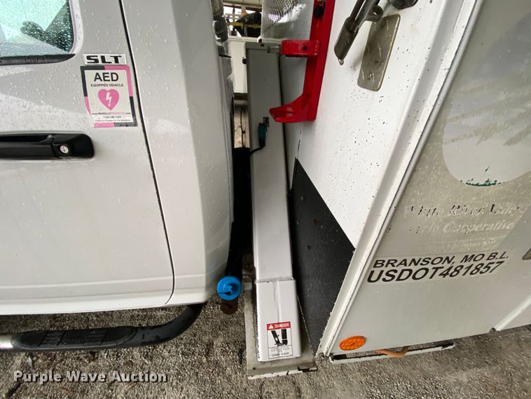 image for item HA9667 2011 Dodge Ram 5500  bucket truck