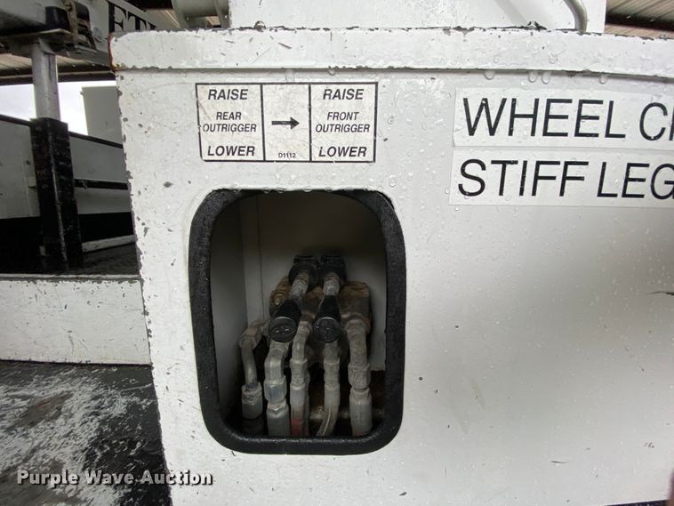 image for item HA9667 2011 Dodge Ram 5500  bucket truck