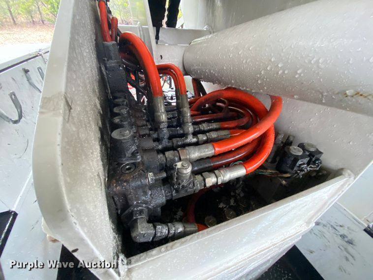 image for item HA9667 2011 Dodge Ram 5500  bucket truck