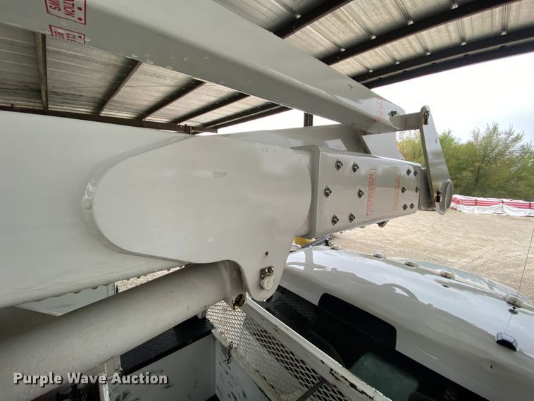 image for item HA9667 2011 Dodge Ram 5500  bucket truck