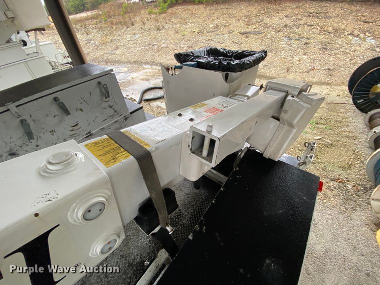 image for item HA9667 2011 Dodge Ram 5500  bucket truck