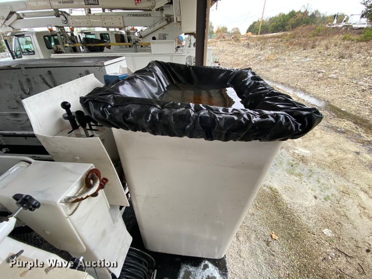 image for item HA9667 2011 Dodge Ram 5500  bucket truck