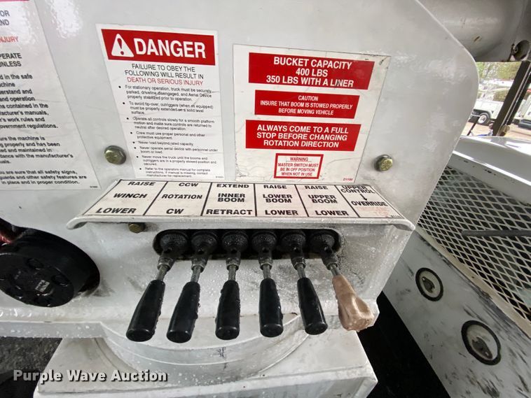 image for item HA9667 2011 Dodge Ram 5500  bucket truck