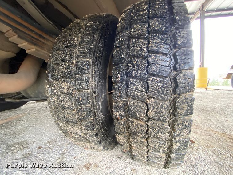 image for item HA9667 2011 Dodge Ram 5500  bucket truck