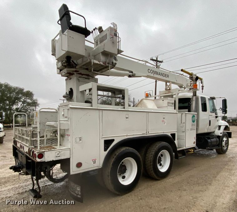 image for item HA9669 2005 International 7500  bucket truck