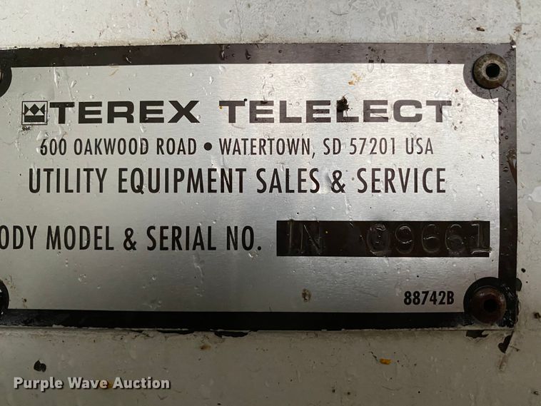 image for item HA9669 2005 International 7500  bucket truck