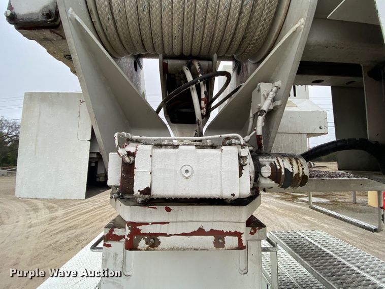 image for item HA9669 2005 International 7500  bucket truck