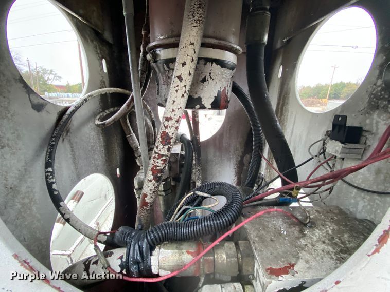 image for item HA9669 2005 International 7500  bucket truck