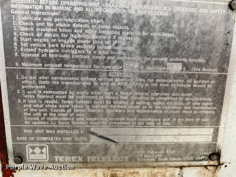 image for item HA9669 2005 International 7500  bucket truck