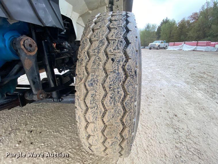 image for item HA9669 2005 International 7500  bucket truck