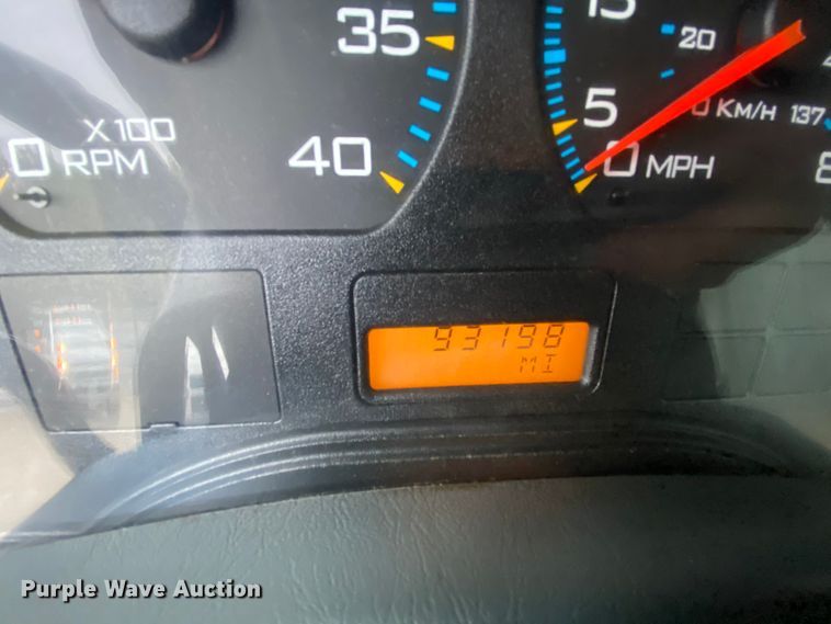 image for item HA9670 2005 International 7500  bucket truck