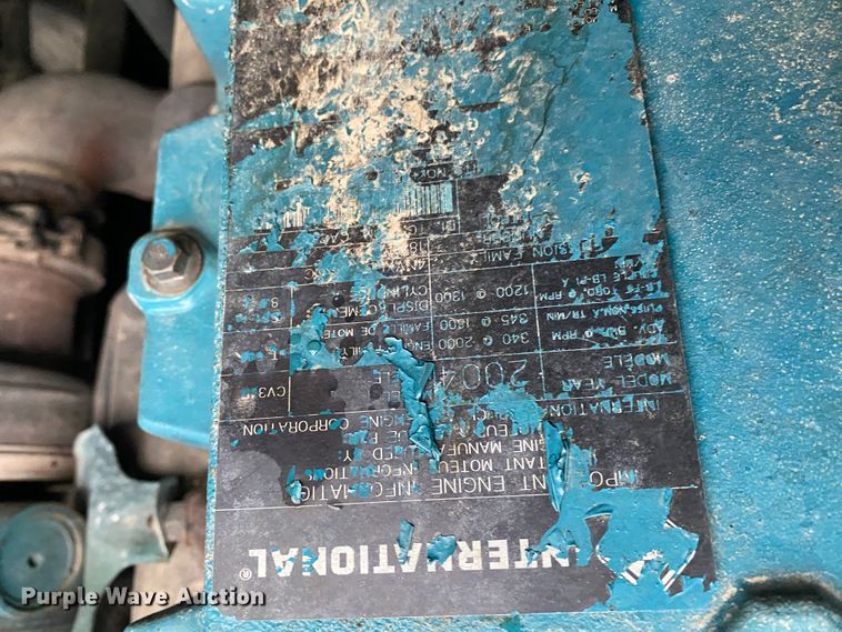 image for item HA9670 2005 International 7500  bucket truck