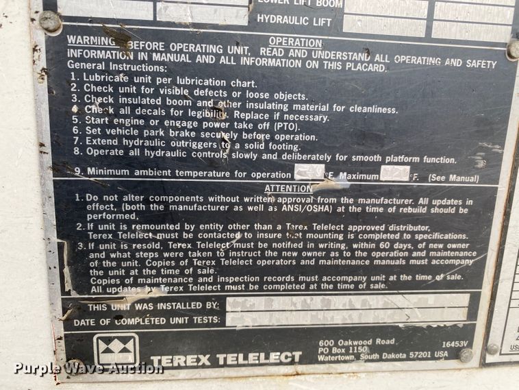 image for item HA9670 2005 International 7500  bucket truck