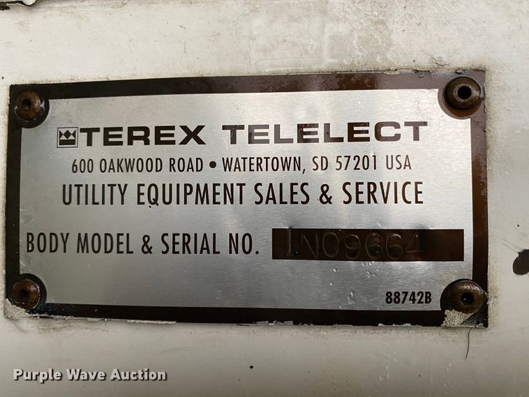 image for item HA9670 2005 International 7500  bucket truck