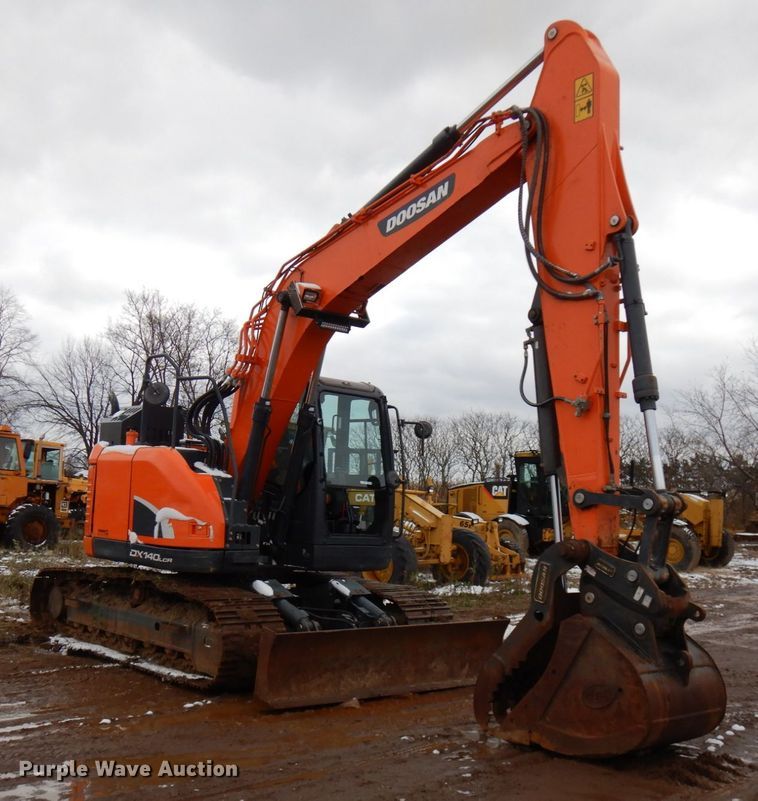 image for item HD9122 2014 Doosan DX140LCR  excavator