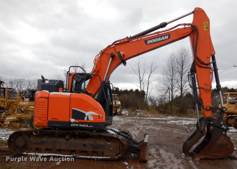 image for item HD9122 2014 Doosan DX140LCR  excavator