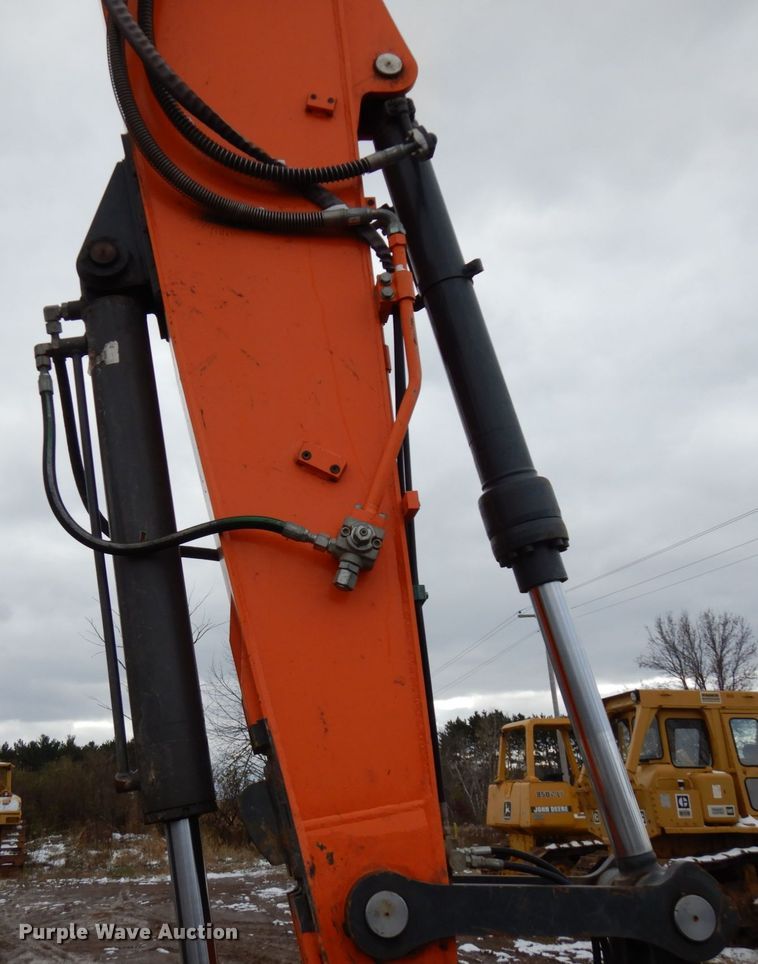 image for item HD9122 2014 Doosan DX140LCR  excavator