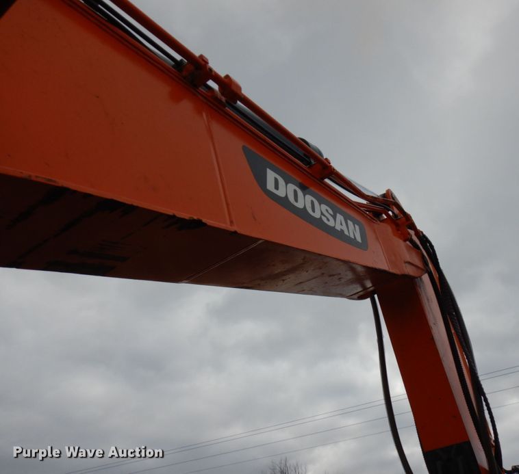 image for item HD9122 2014 Doosan DX140LCR  excavator