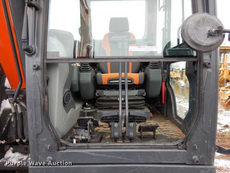 image for item HD9122 2014 Doosan DX140LCR  excavator