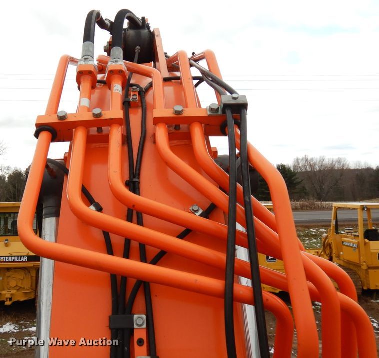 image for item HD9122 2014 Doosan DX140LCR  excavator