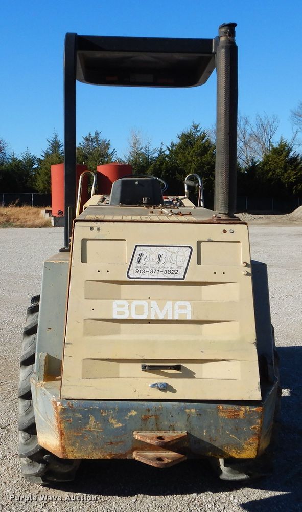 image for item HF9052 1995 Bomag BW142D-2  vibratory single drum roller
