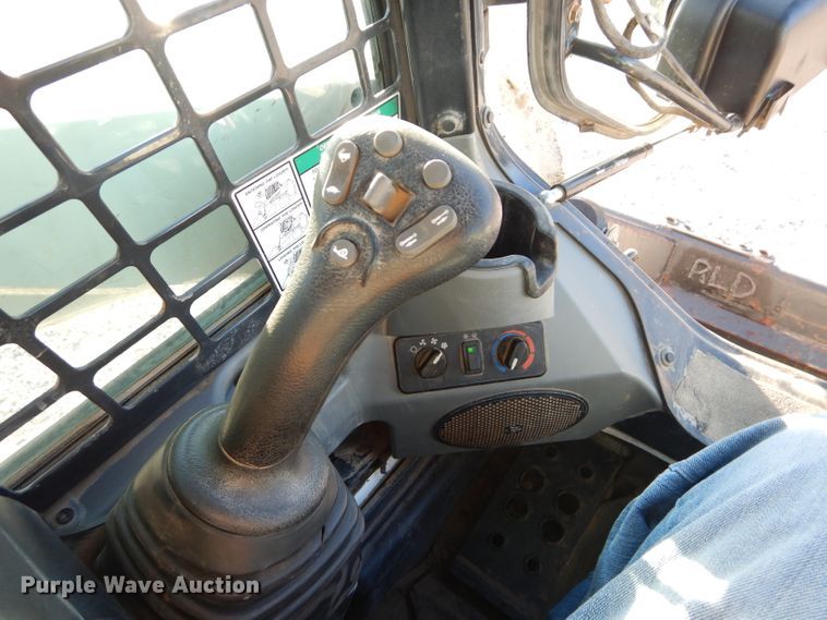 image for item HF9055 2015 Bobcat T750  tracked skid steer loader