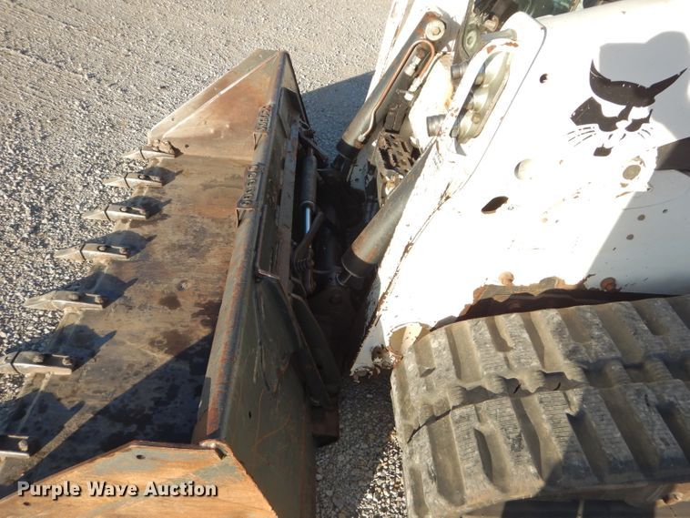 image for item HF9055 2015 Bobcat T750  tracked skid steer loader