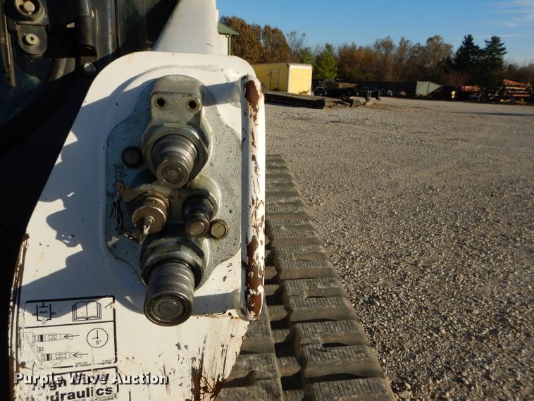 image for item HF9055 2015 Bobcat T750  tracked skid steer loader