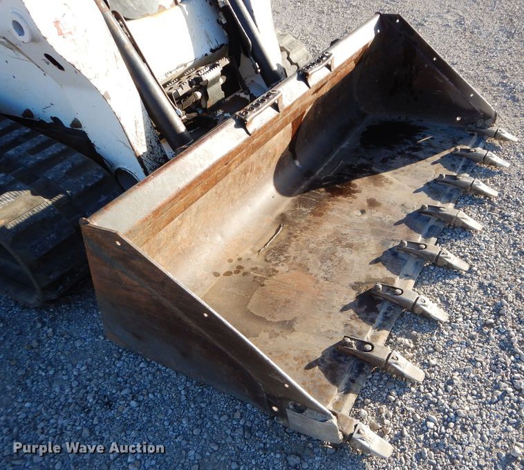 image for item HF9055 2015 Bobcat T750  tracked skid steer loader