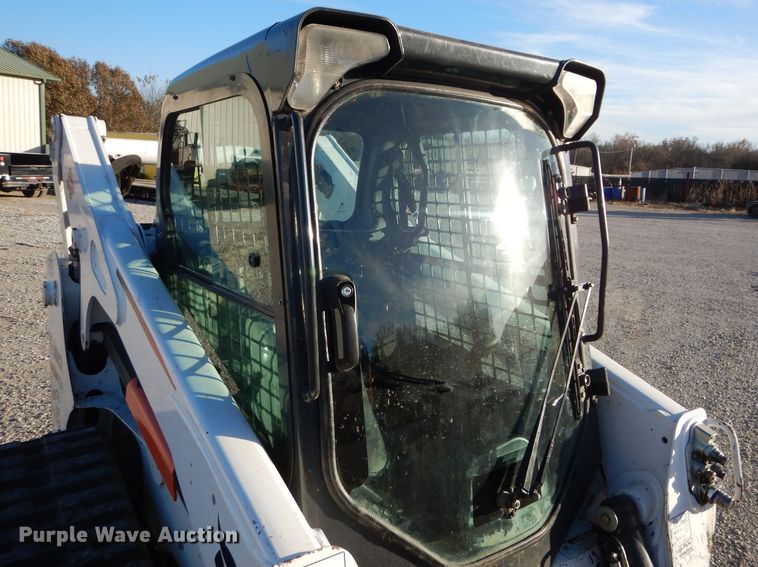 image for item HF9055 2015 Bobcat T750  tracked skid steer loader