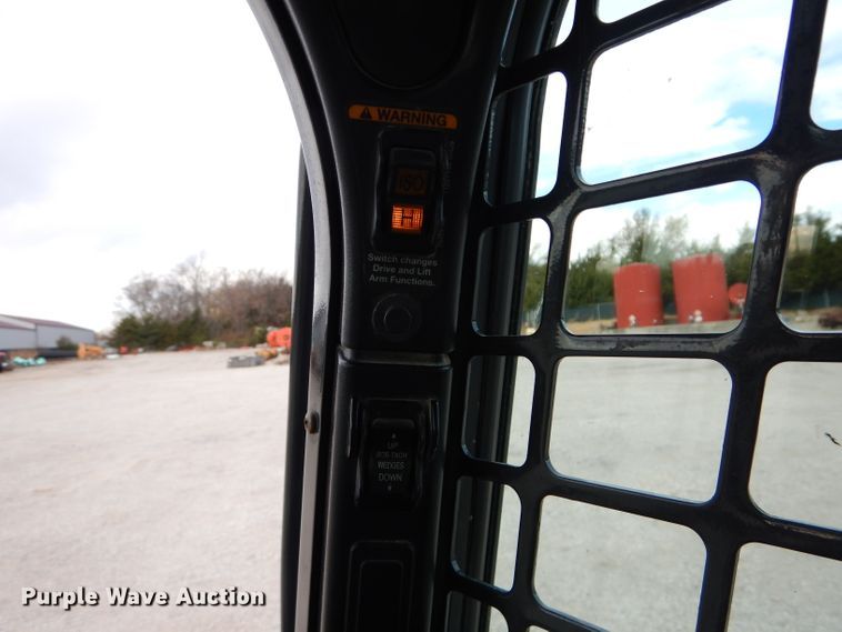 image for item HF9056 2015 Bobcat S650  skid steer loader