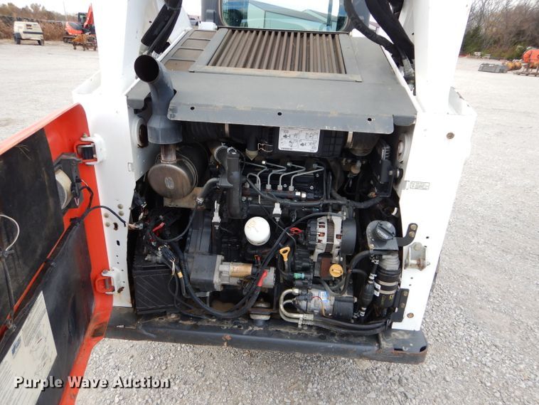 image for item HF9056 2015 Bobcat S650  skid steer loader