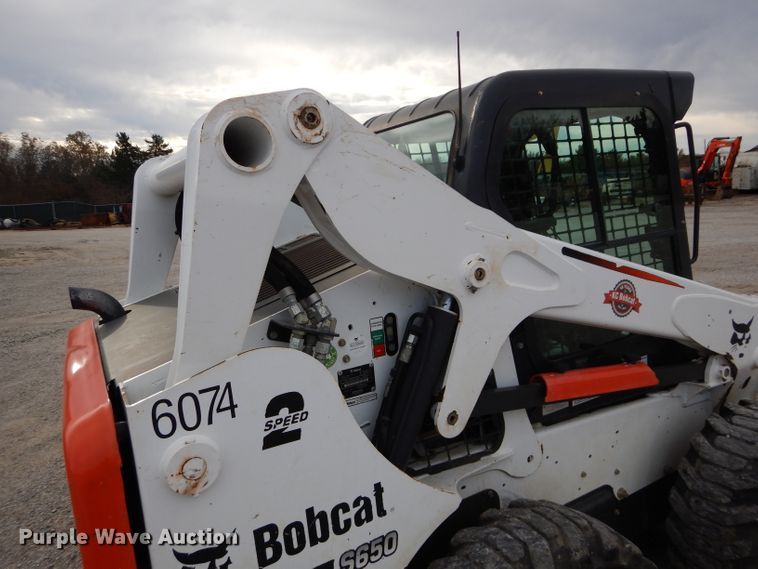 image for item HF9056 2015 Bobcat S650  skid steer loader