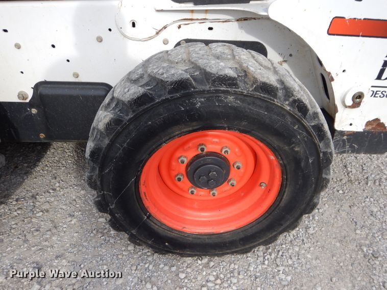 image for item HF9056 2015 Bobcat S650  skid steer loader