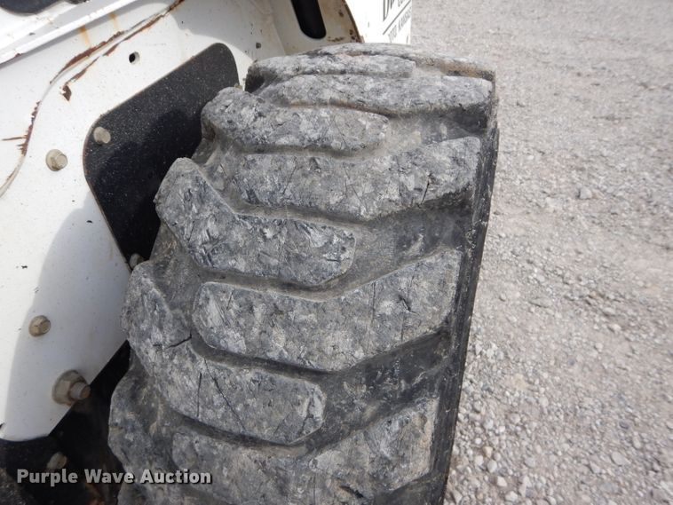 image for item HF9056 2015 Bobcat S650  skid steer loader