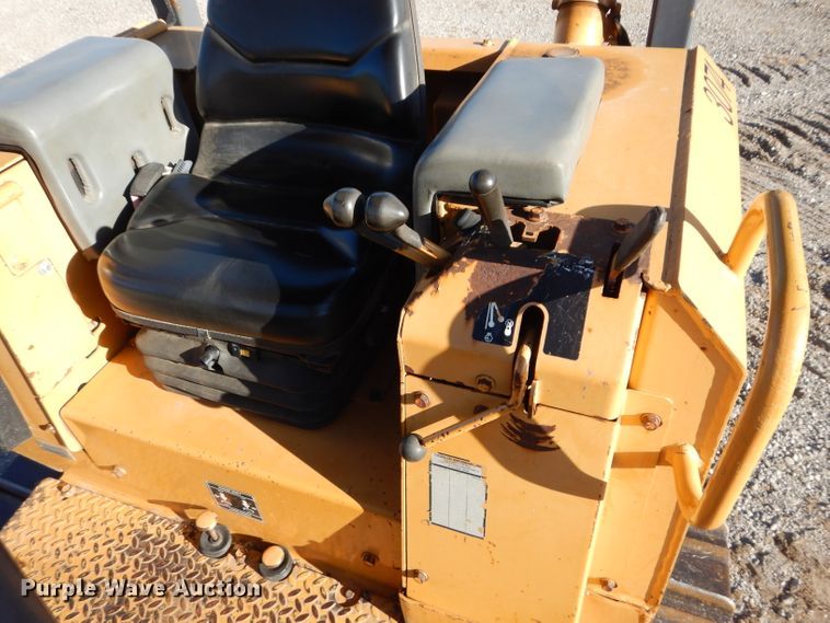 image for item HF9057 1998 Case 550G  dozer