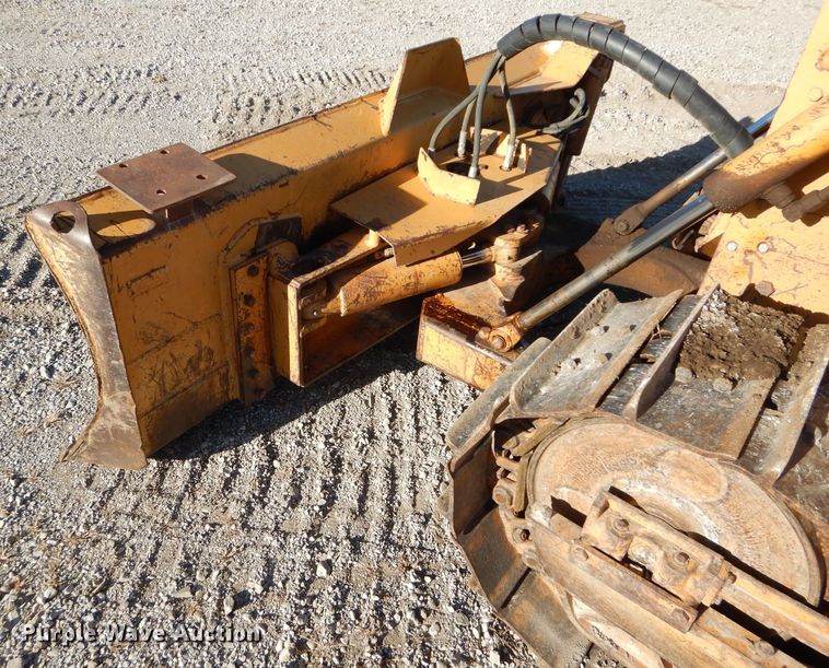 image for item HF9057 1998 Case 550G  dozer