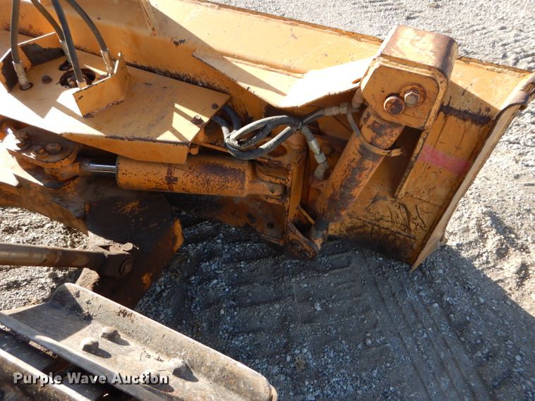 image for item HF9057 1998 Case 550G  dozer