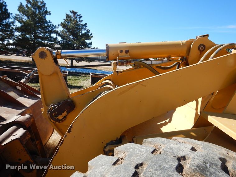image for item HL9518 1999 Caterpillar 924F  wheel loader