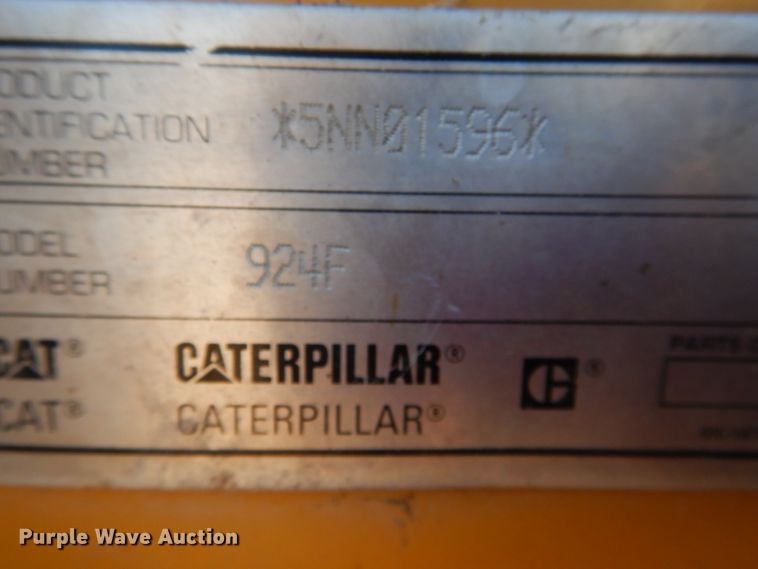 image for item HL9518 1999 Caterpillar 924F  wheel loader