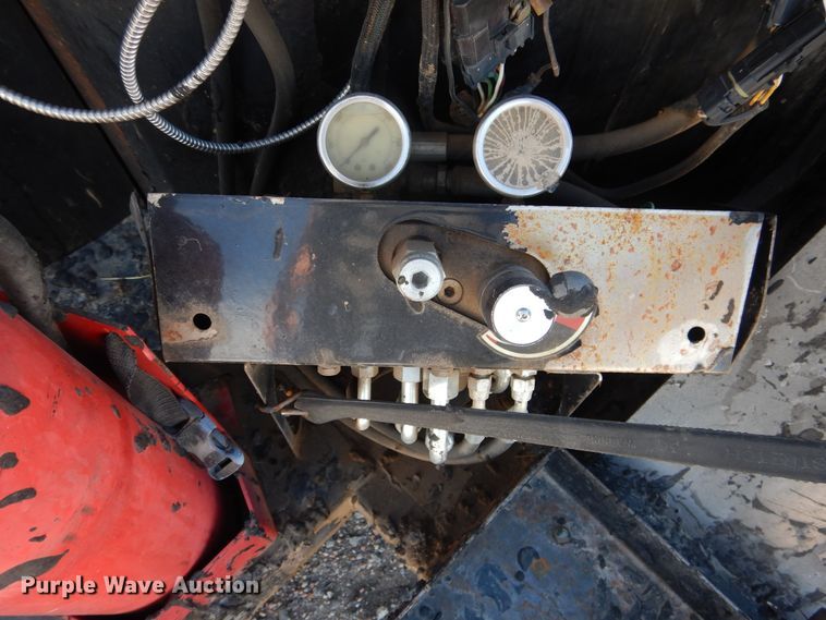 image for item HL9521 2013 Cimline 230DH melter applicator