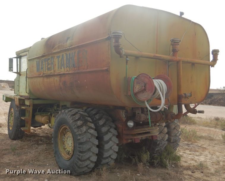 image for item HL9522 Euclid 270FD  water wagon