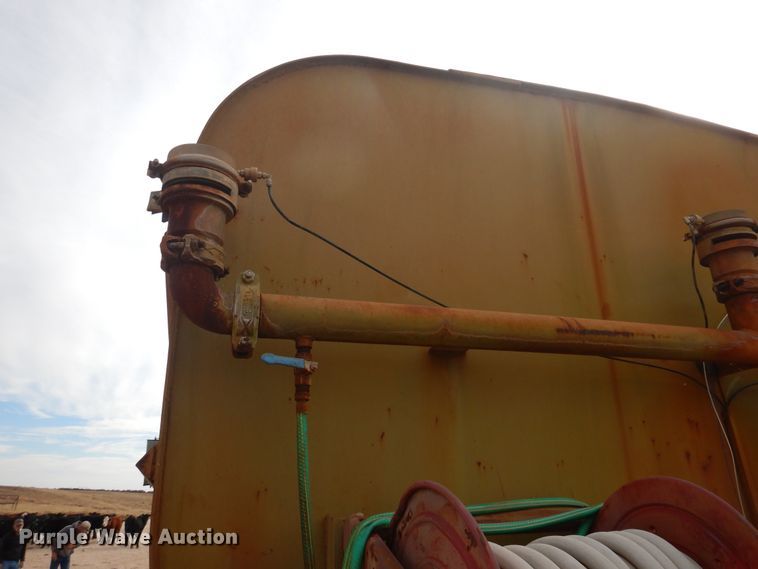 image for item HL9522 Euclid 270FD  water wagon