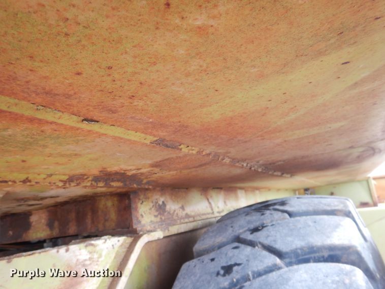 image for item HL9522 Euclid 270FD  water wagon