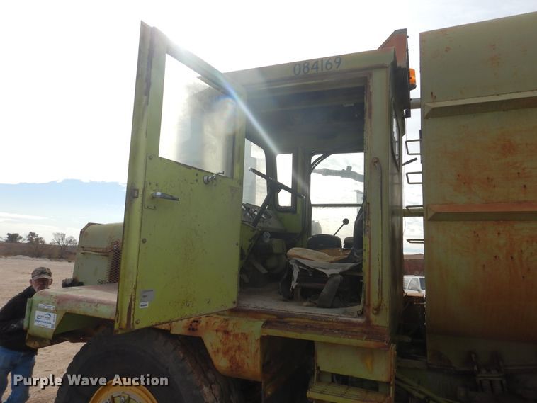 image for item HL9522 Euclid 270FD  water wagon