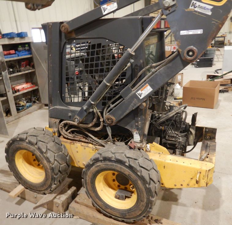 image for item HN9425 2006 New Holland L170  skid steer loader