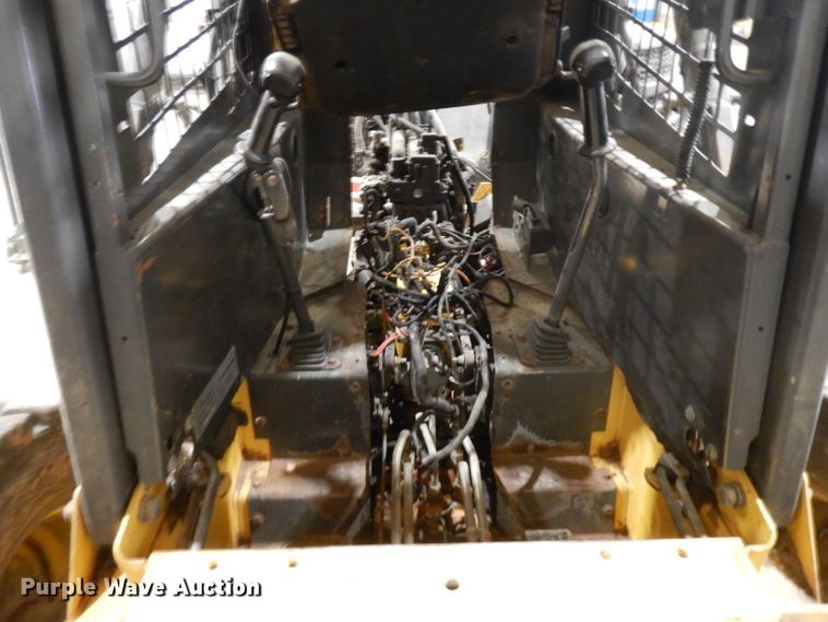 image for item HN9425 2006 New Holland L170  skid steer loader