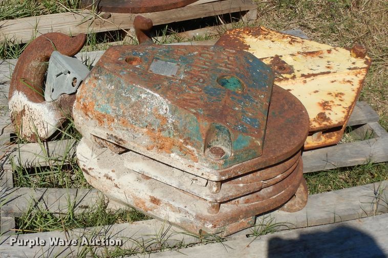 image for item HR9617 (3) crane blocks